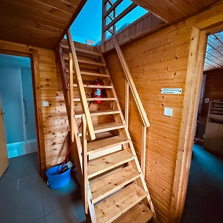 Mikulcin Vrch Vapenice